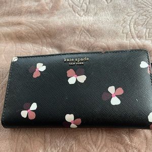 Kate Spade floral wallet